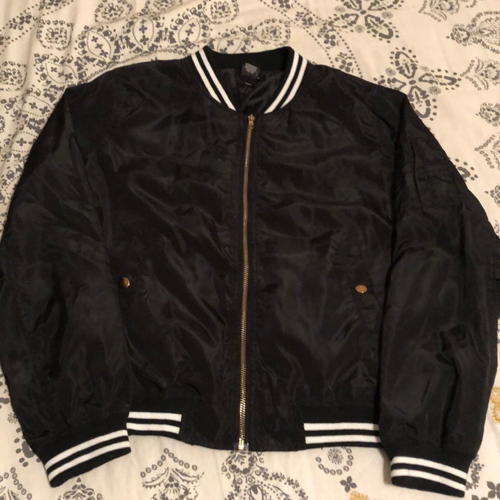Black bomber jacket!